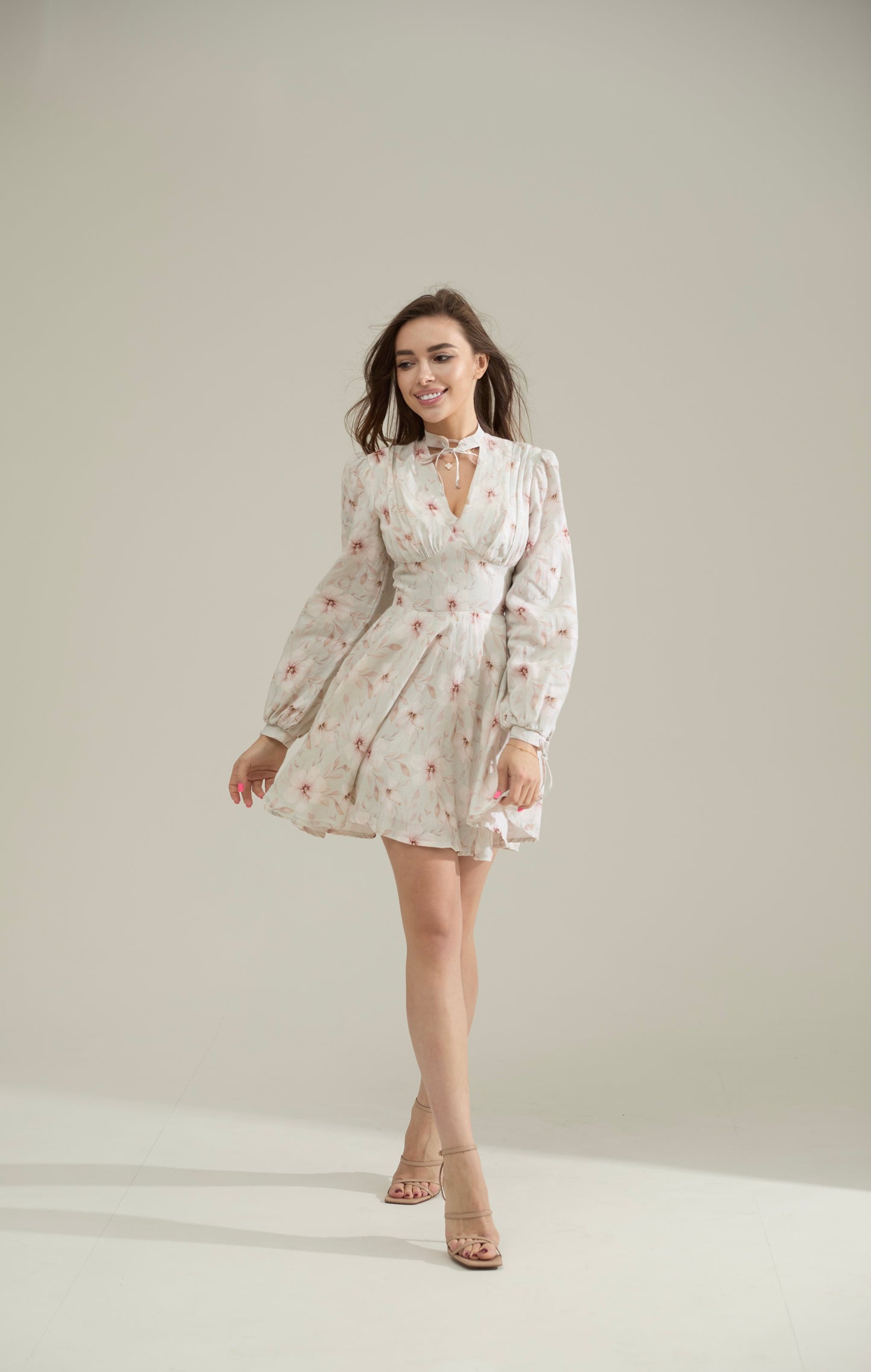 Floral Cotton Mini Dress – Long Sleeves, Elegant A-Line, Romantic Look